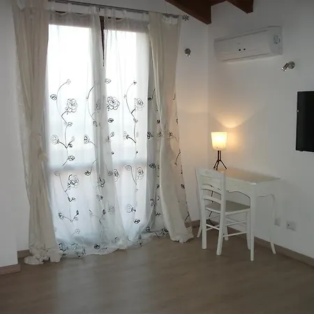 Apartment Black Star Sestu